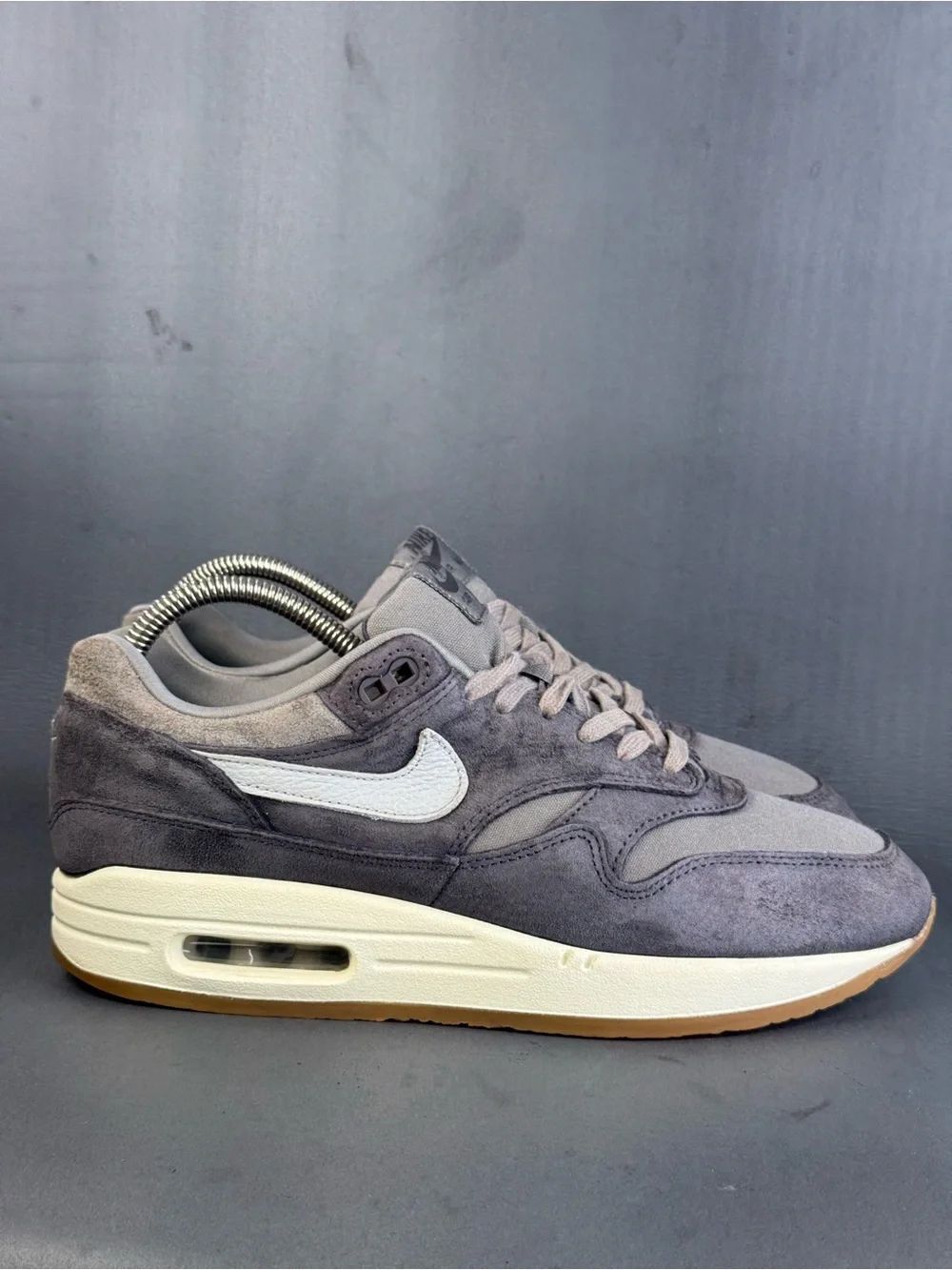 Nike Air Max 1 Crepe Soft Grey athletic sneaker shoes men’s size 8